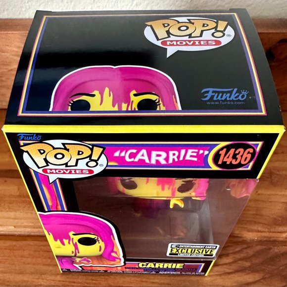 Funko POP! #1436 Carrie Black Light Funko Pop! Entertainment Earth Exclusive - Picture 9 of 10
